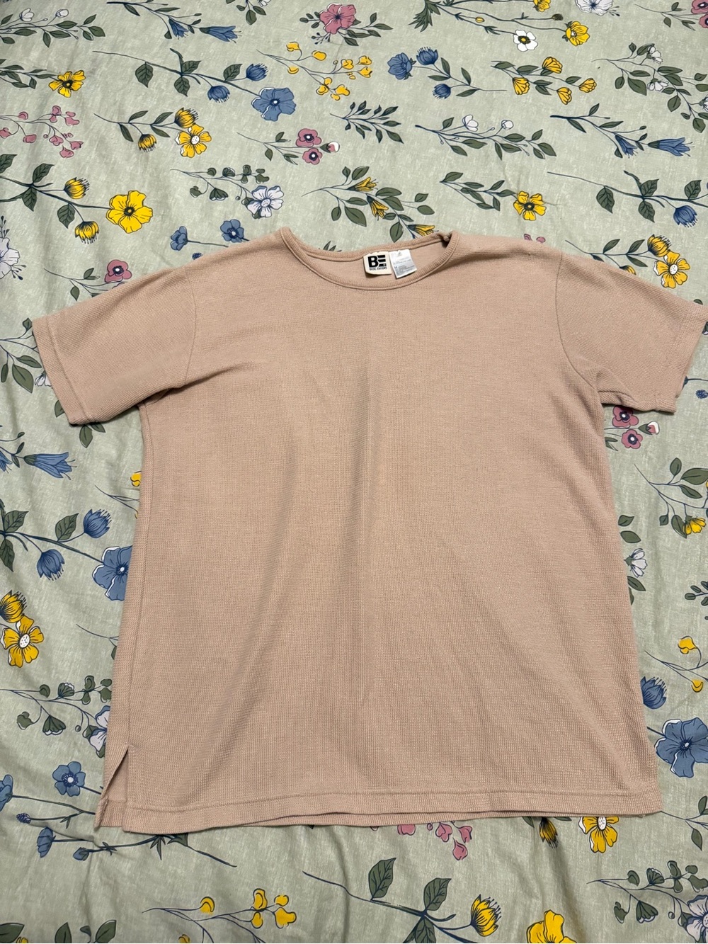 Vintage Basic Editions Short Sleeve Crewneck Top in Light Taupe